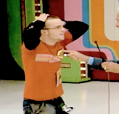 prettylittletmi:  Aaron Paul watches himself on The Price is Right 