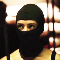 isagrimorie:  Root is wearing Shaw’s ski mask, right? That’s Shaw’s ski mask?