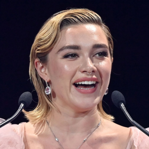 florencepugharchive:Florence Pugh attending The Fashion Awards 2022 in London – 05.12.22