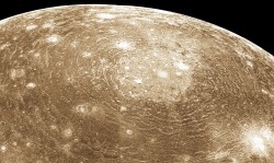 asexualboner:  wardens-oath:  something-in-the-way-she-knows:  hyvapaiva:  Jupiter’s moon, Callisto.  is no one going to explain what all the lights are  they’re impact craters! callisto is one of the most heavily cratered object in the solar system,