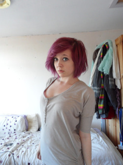 alexshiretea:  i actually miss my short purple hair   cool hair :) . I’m on like a cool hair binge lately