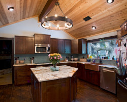 houseandhomepics:  kitchen by UB Kitchens http://www.houzz.com/photos/1590837/Traditional-Alder-Kitchen-with-Custom-Shelves-and-Island-traditional-kitchen-austin