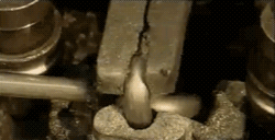 humoristics:  This is how chains are made, it’s kinda of hypnotic… Here are some other gifs showing how stuff is made 