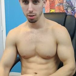 howhugeistoohuge:  Download Jake Orion’s full live cam video on my site: https://howhugeistoohuge.wixsite.com/videos/single-post/2017/04/16/JAKE-ORION  My Instagram: https://www.instagram.com/howhugeistoohuge/