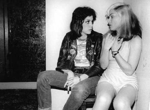 aiiaiiiyo:  Joan Jett and Debbie Harry 1970s Check this blog!