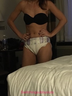 switchingsubbysluts:  Diapered princess in the hotel room