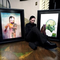 austabeclair:  Marilyn Manson with his paintings.