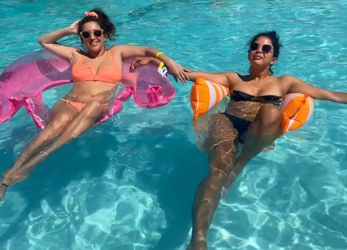 two @pinbabes, one pool (at Ace Hotel &amp; Swim Club) https://www.instagram.com/p/CNs6CXgBeBp/?igshid=1ptmghrix8r2s