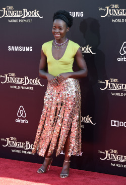 renaissanceamazon:  celebritiesofcolor:  Lupita Nyong'o attends the premiere of Disney’s ‘The Jungle Book’ at the El Capitan Theatre on April 4, 2016 in Hollywood, California.   Yes!