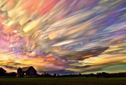 Moments in time (photographer Matt Molloy stitches together hundreds of sequential photographs to create stunning images of sunrises and sunsets)
