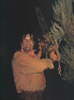 brundleflyforawhiteguy:  Leatherface: The Texas Chainsaw Massacre III (1990) 