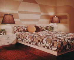 bilbao-song:  Better Homes and Gardens Decorating Book, 1975.