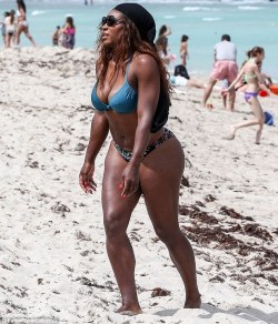 stickysweett:  supamuthafuckinvillain:  omgsexgod:  thefinestbeauties:  Serena Williams  😍😍😍😍  They need to make a wonder woman movie and and make Serena Wonder Woman   DAMN