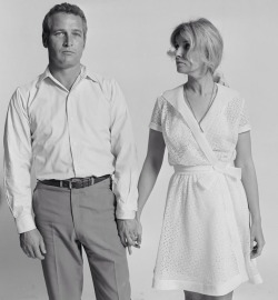 audreyhepbrun:  Paul Newman and Joanne Woodward photographed by Lawrence Schiller in Los Angeles, 1970