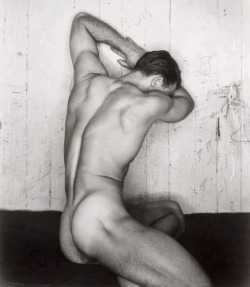 joeinct:George Hansen, Photo by George Platt Lynes, 1954