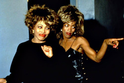 glitterpinkpizzaglam:  klovers:  Tina Turner and Angela Bassett (as Tina Turner)   (via TumbleOn) 