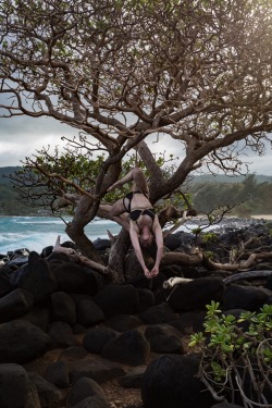 kissmedeadlydoll: Photo &amp; Rope by Kissmedeadlydoll - on a recent trip to Kauai.  See more  on my website. 