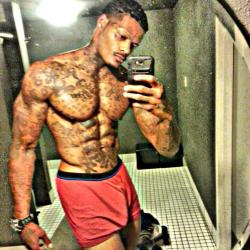 shit-gets-real-when:  Jason Thomas I live everyday like there’s no tomorrow http://www.twitter.com/iamjasonfitness #personaltrainer #model #actor #exoticdancer http://www.streamate.com/cam/exoticjason