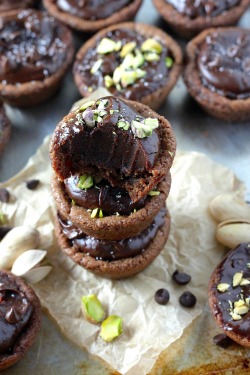 do-not-touch-my-food:  Nutella Chocolate Fudge Cookie Cups