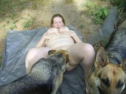 pissbath:  I love this set of five pictures of this cute BBW getting her cunt licked by her 3 pretty dogs! Lucky dogs! Fuck, lucky girl!!!! Love, K9 Cathy 