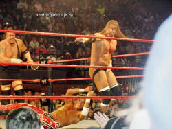 rwfan11:  HHH - pantsed by HBK … a little more and SINGLE - ‘H’ was going to pop out! ;-)  Big show has the best view!