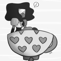 opalisagoddess:  princesssilverglow:  Garnet enjoying the teacup ride at funland all by herself. I actually wanted to make a picture of all the Gems sitting in one cup, having a tea party but Garnet barely fits in a cup alone so that would have led to