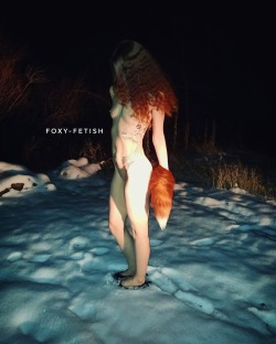 foxy-fetish:  Foxy-Fetish.tumblr.com 😘