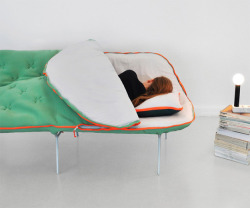 dont-do-womens-just-raf-simons:  princessstarberry:  Sleeping bag sofa - the need is so mighty.   HAVE YOU EVER SEEN SOMETHING SO BEAUTIFUL 