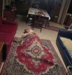 trappdnow:  When your friend forgets to give you a blanket