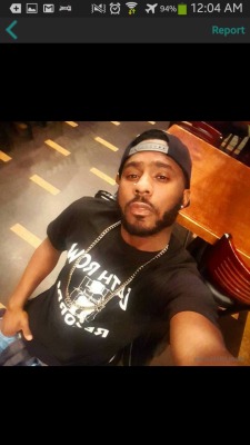 niggasexposedxxx:  Darnell Anderson is a delta ramp worker who claims he straight and gives gays smug looks. He also is on Facebook just with females but stays on Jackd booty creeping.
