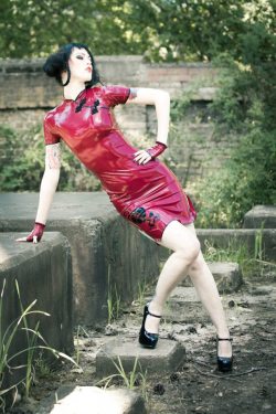 landoflatex:  Shitake - Gothic Latex Couture  Qipao dress