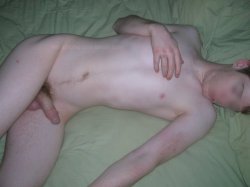 hot-sleeping-guys:  Z-z-z Hot Sleeping Guys z-z-Z Your sumbissions on i_love_sleeping_guys(at)yahoo.comMy archive