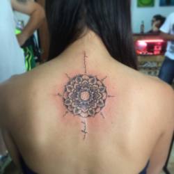 #Tattoo #Tatu #tattoos #tatus #tatuaje #tatuajes #mandala #hindu #espalda #back #geometric #geometrico #lineas #lines #line #linea #blackwork #hindu #letras #lettering #letteringtattoo #arabesco #venezuela #lara #barquisimeto