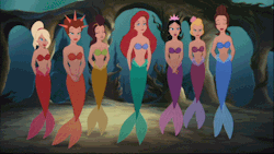 striderbeegood:  ARIEL YOU STUPID IDIOT YOUR BRA DOESNT MATCH YOUR TAIL YOU LOOK LIKE A FREAKING FASHION CATASTROPHE 