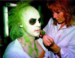  Ve Neill applying make up to Michael Keaton for Beetlejuice. (1988) 