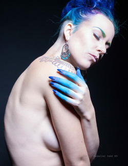 leahvelocity:  She Paints Me Blue- editorial out in the last issue of Freque MagazineMODEL/HMUA/STYLING: Leah VelocityPHOTO: Kelly Marie
