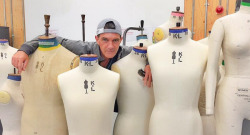 phoenixfire-thewizardgoddess:  spookyloop:  uproxx:  Antonio Banderas Wants You To Wear More Capes Antonio Banderas is taking a break from acting to study fashion in London in the hopes of reviving capes as a fashion accessory. View on Uproxx  I’m here