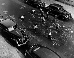 Chalk Games photo by Arthur Leipzig, 1950