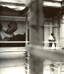 fridakahlo:  i-love-art:  arsvitaest: Diego Rivera and Frida Kahlo, scaffolding at Detroit Institute of The Arts, 1932.  (via jazzandsuchpotpourri)