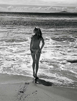 finenudes:  indieporn:  fuckfuckyeahyeah:  mondoporno:  Kate Moss by Ellen Von Unwerth      group sex pornotopia: