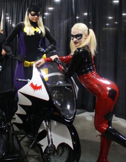 kryptongirl:  AlisaKiss in her Batgirl costume with Monique Duval as Harley and an AWESOME batcycle. 