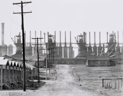 Steel Mills and Workers&rsquo; Houses, Birmingham, Alabama photo by Walker Evans, 1936
