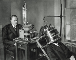 Dr. F.G. Benedict&rsquo;s Latest Apparatus for Measuring Metabolism photographer unknown, 1935