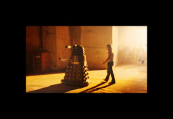 gallifreyfieldsforever:  #REASON 32842389 ROSE TYLER IS THE BEST #ROSE TYLER MADE A DALEK LOOK AT HIS LIFE AND LOOK AT HIS CHOICES #A #FUCKING#DALEK 