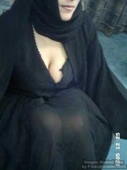 Muslim cleavage&hellip;two words you never thought you&rsquo;d see in the same sentence