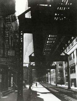 liquidnight:  Berenice Abbott “El”, Second and Third Avenue Lines 250 Pearl Street between Fulton and John Streets, March 26, 1936 From Berenice Abbott: Changing New York 