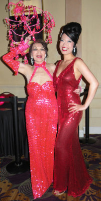 Last month on a Las Vegas stage, Barbara Yung was presented with the 2011 &lsquo;Legend Of Burlesque Award&rsquo;.. The 92 year-old former showgirl, is seen here with neo-Burlesque performer: &ldquo;Shanghai Pearl&rdquo;.. You can read more, here:  http:/