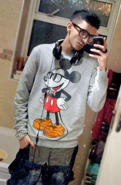 4rhamk:  Mickey Mouse Swag 