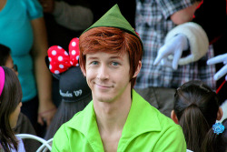 modelcity:  cravinqfood:  tbh-awkward:  THE PEOPLE WHO PLAY PETER PAN ARE SERIOUSLY THE CUTEST PEOPLE EVERY OMFG  This guy was fired because he was getting a lot of wrinkles in his eyes. Since you know, Peter Pan never grows up.  BUT HE ENDED UP MARRYING