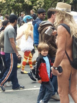 boujhetto:  breezytaughtyou:  Poor kid…he is scarred for eternity  WHY IN “THE” FUCK WOULD YOU TAKE YOUR CHILD TO A GAYFEST?!?(via imgTumble) There is no amount of counseling in the world that&rsquo;s going to fix this kids mental issues as he grows